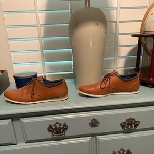 Men’s shoes 10.5 size